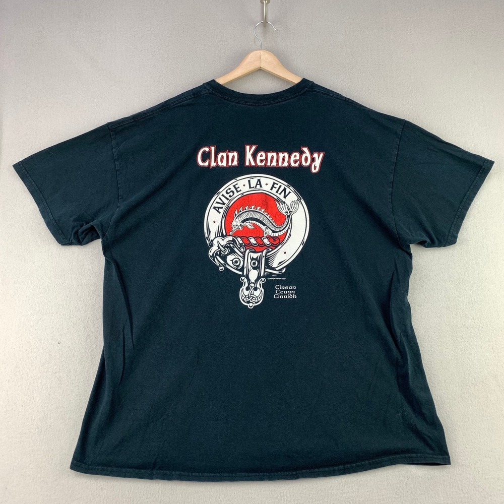 Celtic Crest Clansman Graphic Tee Mens XL Black Clan Kennedy 'Avise La Fin'